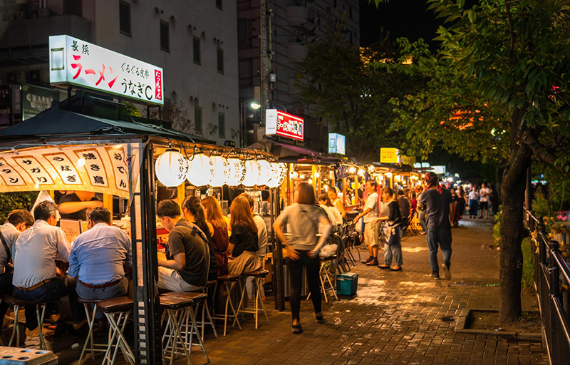 福岡屋台美食：街頭美食的盛宴